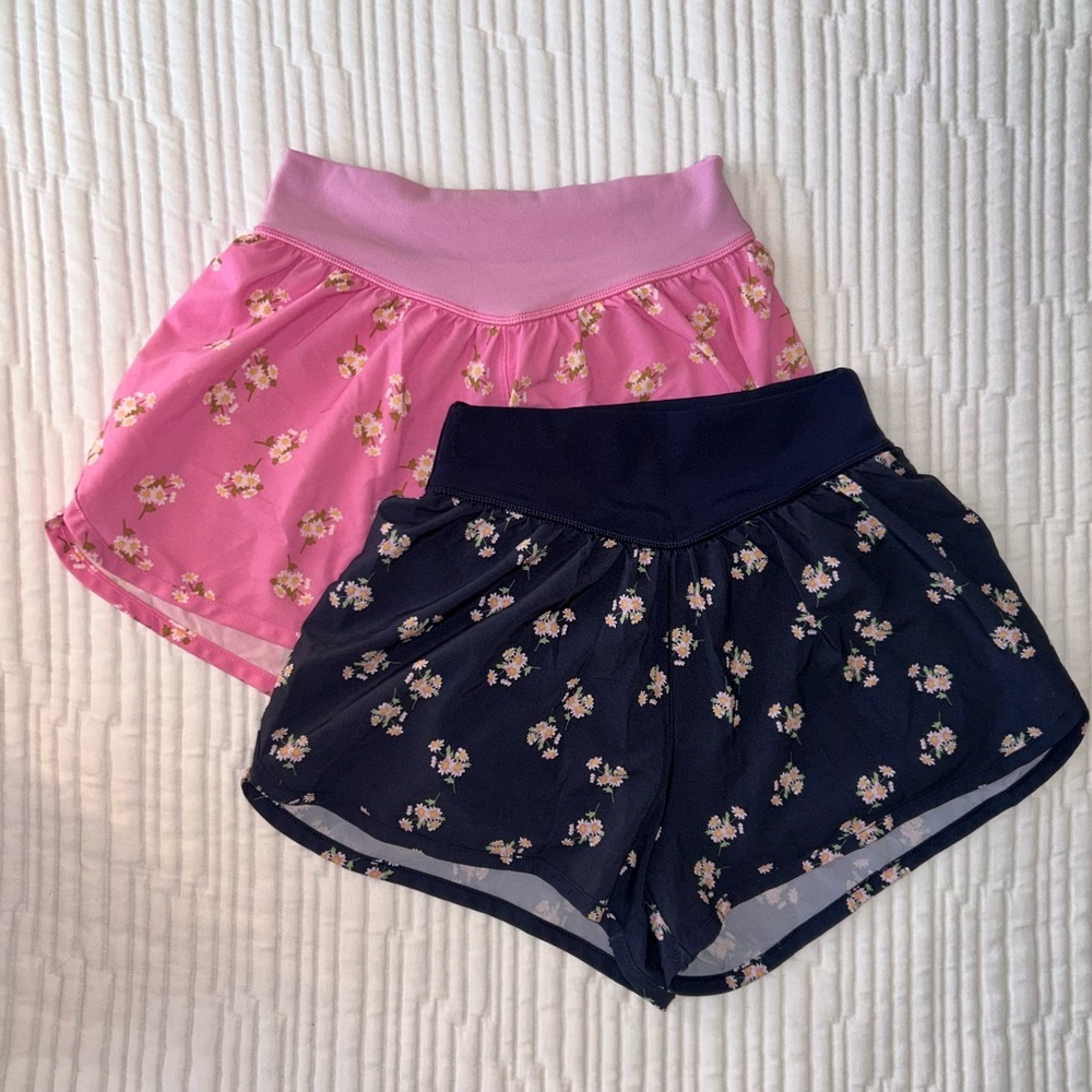 OFFLINE Women’s Floral Arie shorts | American Eagle | Athletic shorts | 2 Pair